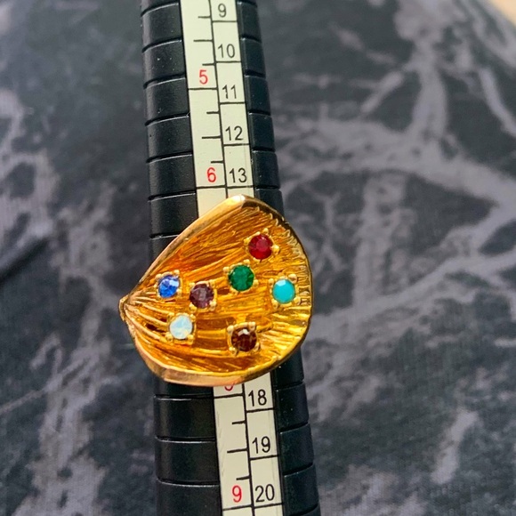 Jewelry - Elegant Gold Ring with Multicolor Gemstones and a textured band